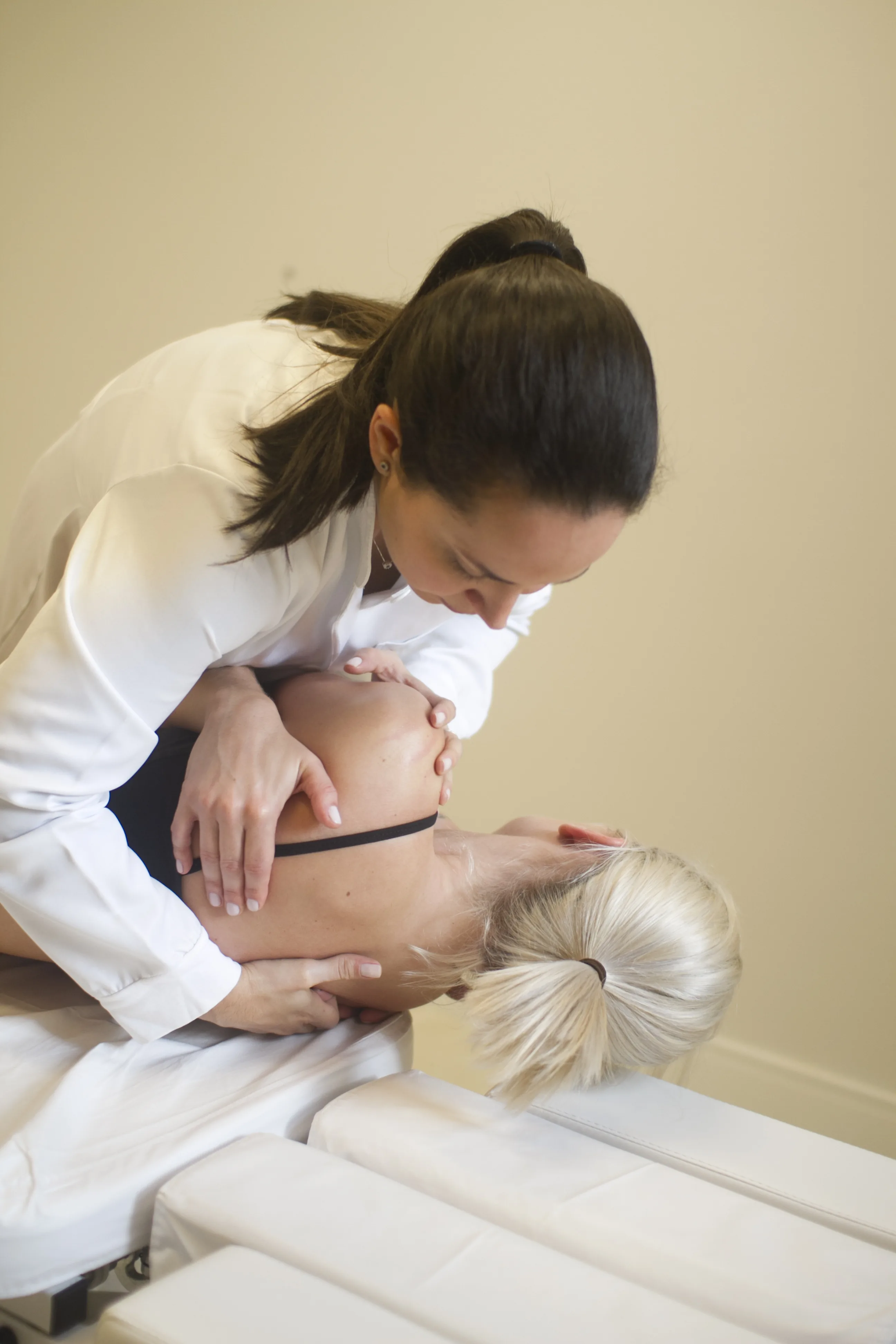 Dra. Laura Proença — fisioterapeuta e osteopata